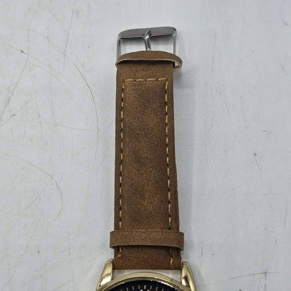 Geneva Mens Watch Brown Leather Band Runs Great